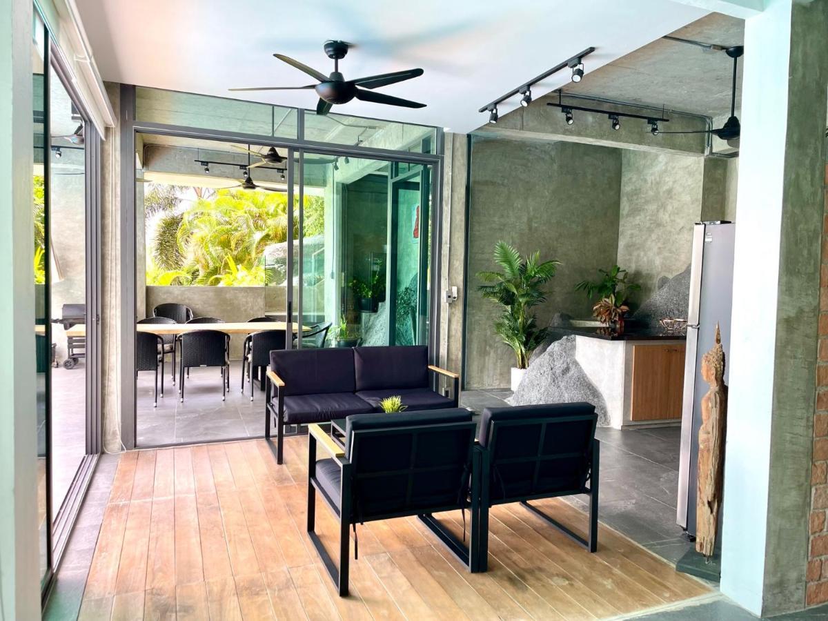 Baan Saint-Tropez Seaview Villas Kata Beach Zewnętrze zdjęcie
