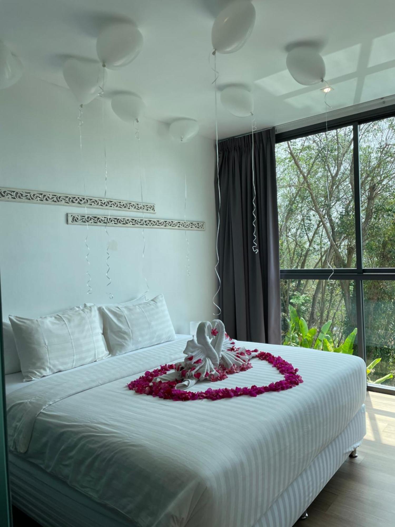 Baan Saint-Tropez Seaview Villas Kata Beach Zewnętrze zdjęcie