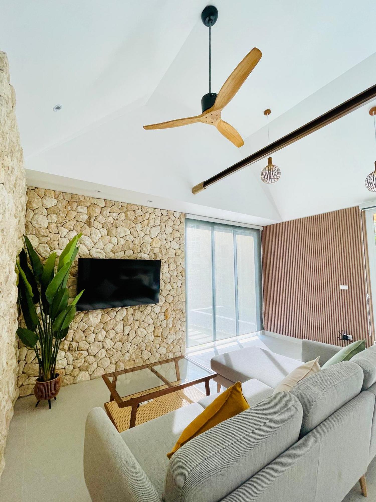 Baan Saint-Tropez Seaview Villas Kata Beach Zewnętrze zdjęcie