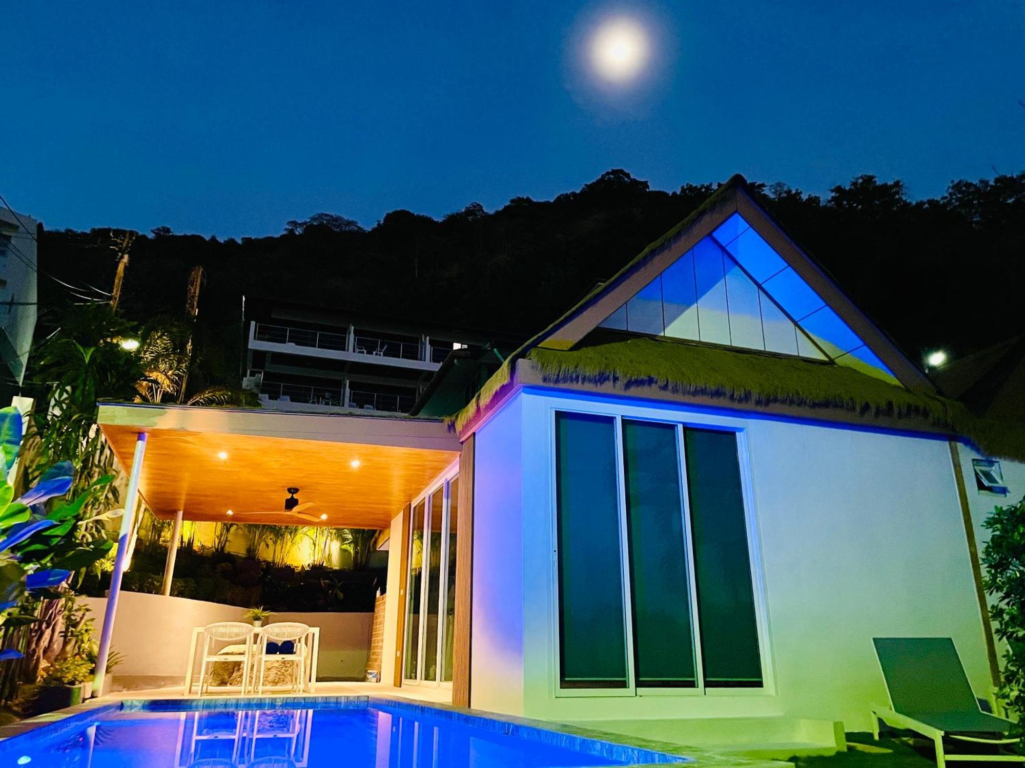 Baan Saint-Tropez Seaview Villas Kata Beach Zewnętrze zdjęcie