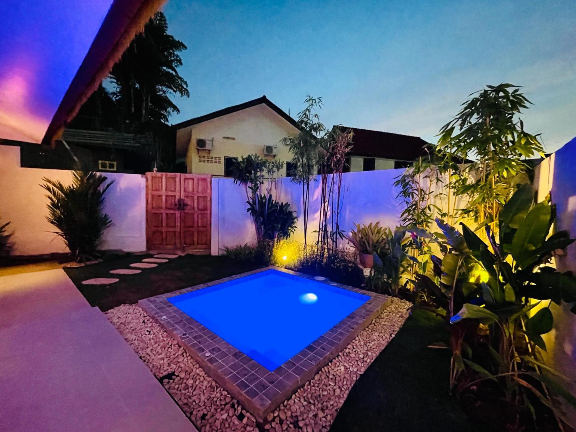 Baan Saint-Tropez Seaview Villas Kata Beach Zewnętrze zdjęcie