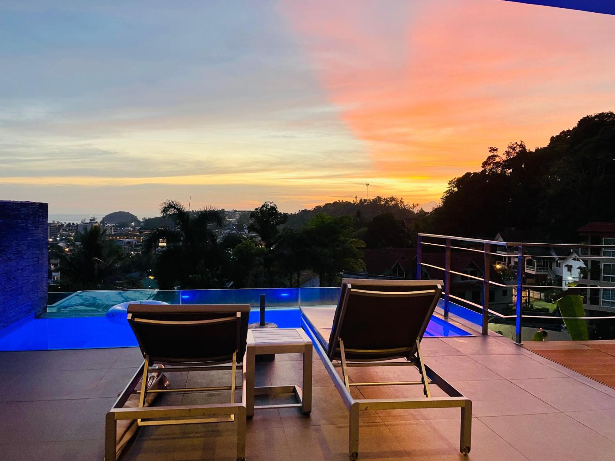 Baan Saint-Tropez Seaview Villas Kata Beach Zewnętrze zdjęcie